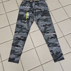 NWT Juniors Size L(11-13) NOBO No Boundaries Gray Camouflage Camo Ankle Leggings
